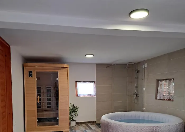 Vita Natura With Sauna And Jacuzzi