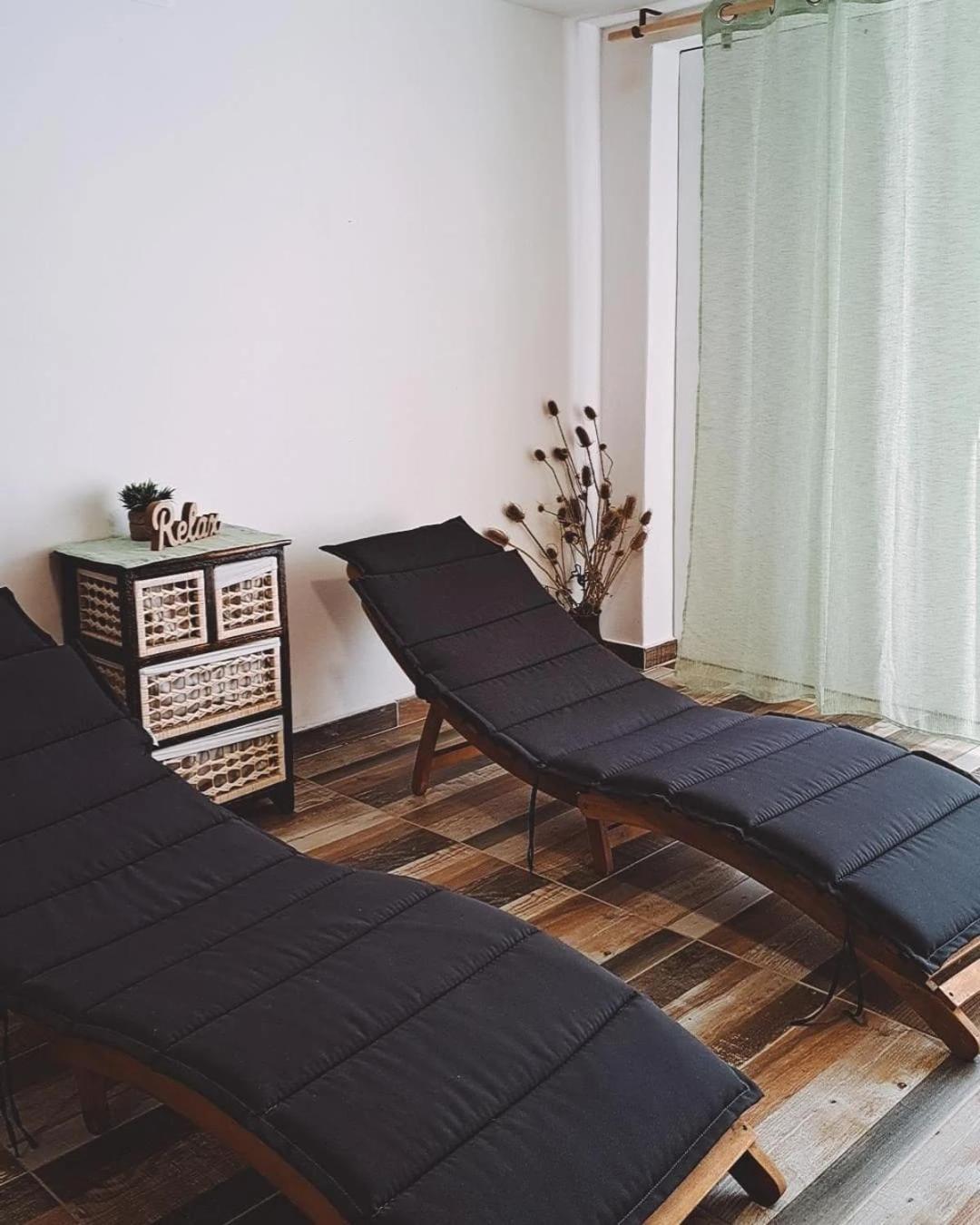 Natura With Sauna And Jacuzzi Ferienhaus *
